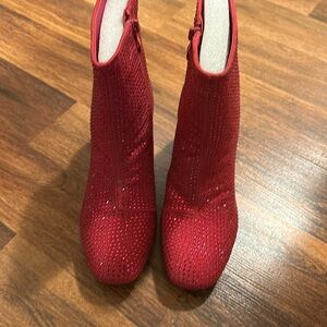 HESTER-15 Red TOP MODA
